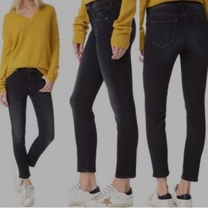 MOTHER | The Looker Cropped Jeans in Lies & Shadows